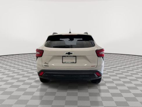 New 2026 Chevrolet Trax RS FWD image 10