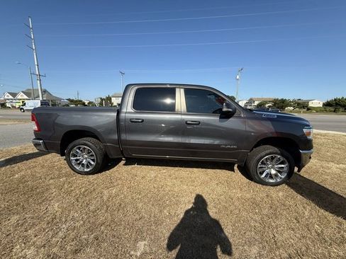 Used 2021 RAM 1500 Big Horn image 8