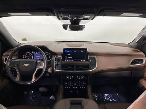 Used 2021 Chevrolet Tahoe High Country w/ Premium Package image 18
