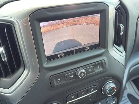 Used 2024 Chevrolet Silverado 1500 Custom Trail Boss w/ Dark Appearance Package AWD/4WD image 26