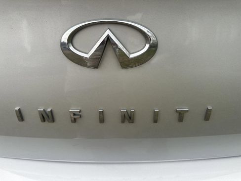 Used 2013 INFINITI G37 x w/ Premium Pkg AWD/4WD image 7