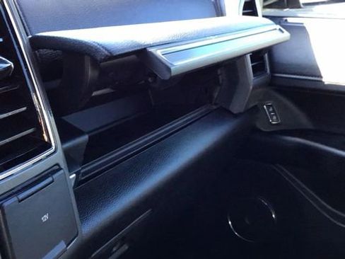 Certified 2021 Ford Expedition XLT image 26