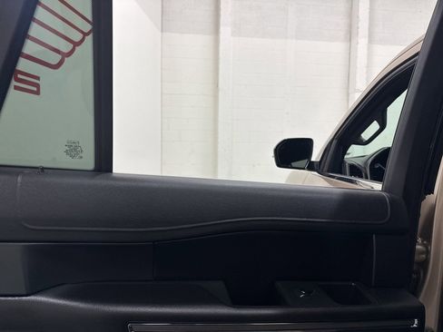 Used 2020 Ford Expedition XLT w/ FX4 Off-Road Package image 56