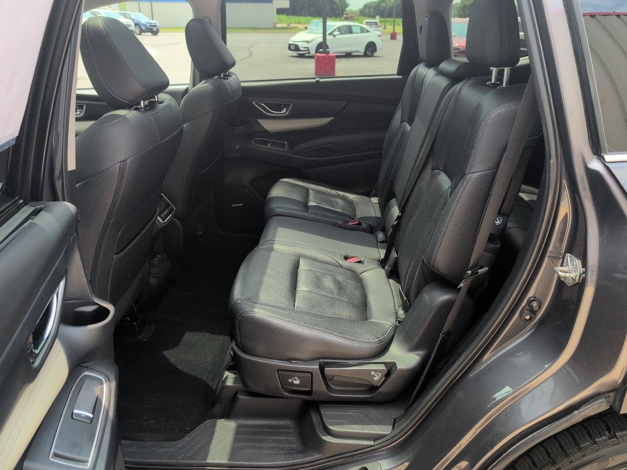 Used 2020 Subaru Ascent Limited w/ Technology Package AWD/4WD image 10