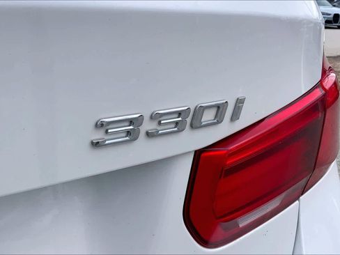 Used 2018 BMW 330i xDrive Sedan image 9