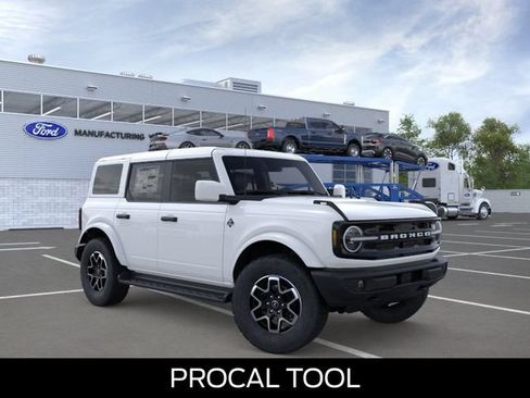 New 2026 Ford Bronco Outer Banks AWD/4WD image 8