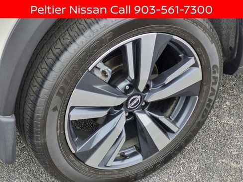 Certified 2023 Nissan Rogue Platinum w/ Platinum Premium Package FWD image 7