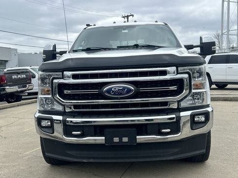 Used 2020 Ford F350 Lariat w/ Lariat Ultimate Package image 3