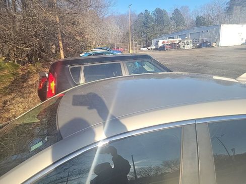 Used 2011 Buick LaCrosse CXL image 19