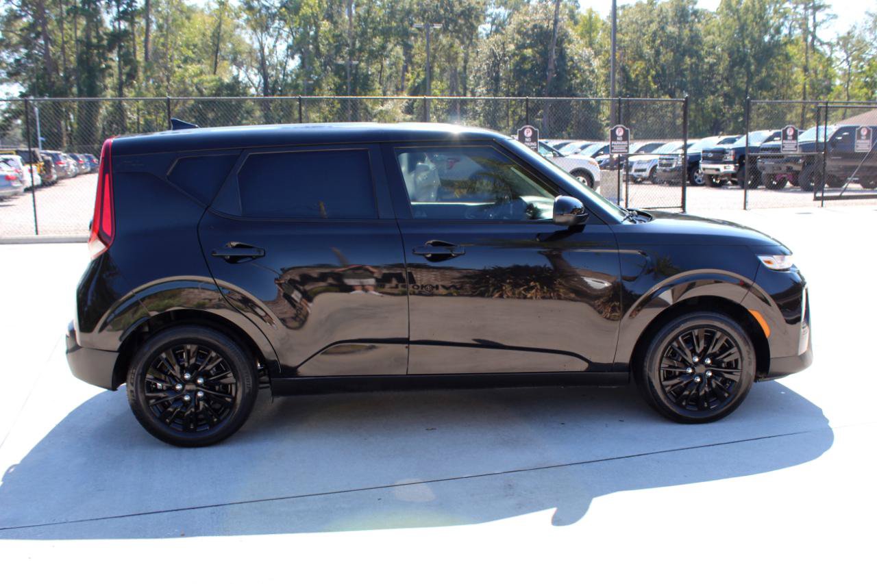 Used 2020 Kia Soul LX FWD image 20