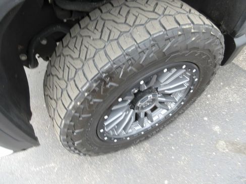 Used 2024 GMC Sierra 2500 Denali Ultimate AWD/4WD image 14