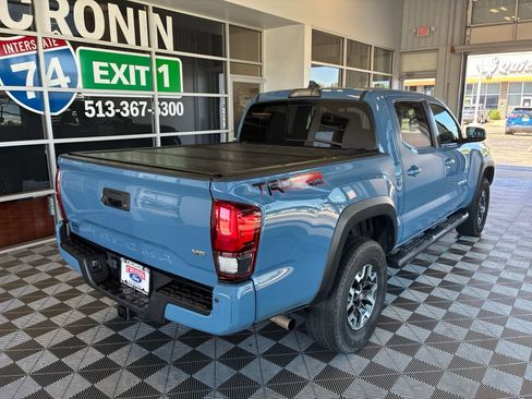 Used 2019 Toyota Tacoma TRD Off-Road AWD/4WD image 6