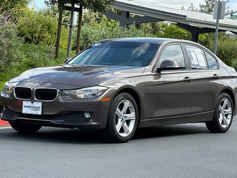 Used 2014 BMW 320i Sedan image 9