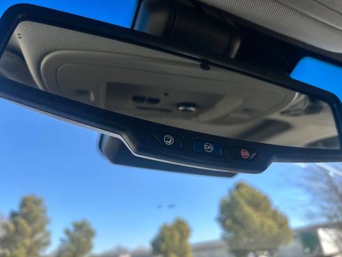 Used 2017 Chevrolet Suburban LT image 29