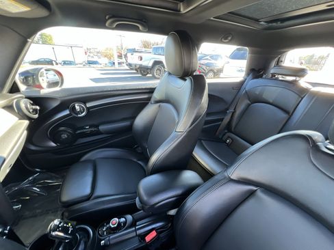 Used 2022 MINI Cooper S w/ Premium Package image 3