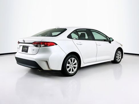 Used 2025 Toyota Corolla LE image 9