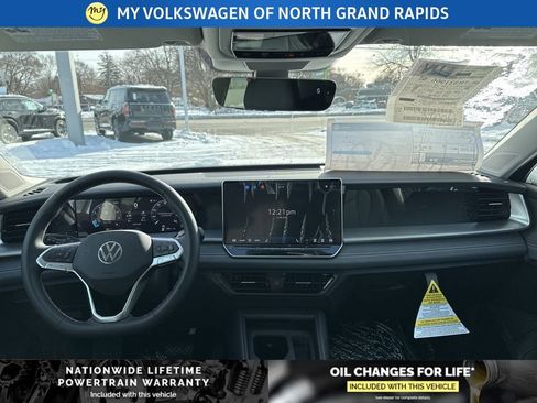 New 2026 Volkswagen Tiguan SE image 16