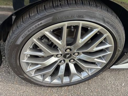 Used 2024 Ford Mustang GT Premium image 15