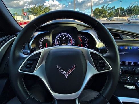 Used 2019 Chevrolet Corvette Z06 RWD image 8