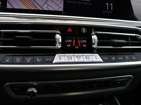 Used 2023 BMW X5 xDrive45e w/ M Sport Package image 21