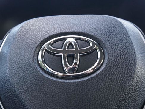 Used 2025 Toyota RAV4 XLE w/ Weather Package AWD/4WD image 15