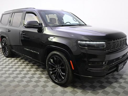 Used 2023 Jeep Grand Wagoneer Series III w/ Rear Seat Video Group 1 image 7