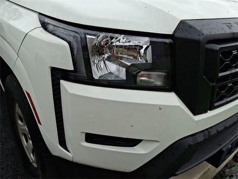 Used 2024 Nissan Frontier S w/ S Utility Package image 11