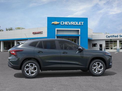 New 2026 Chevrolet Trax LS w/ LS Convenience Package image 5