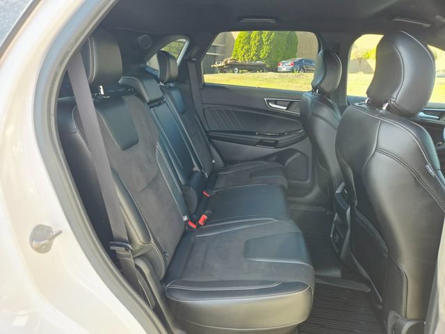 Used 2019 Ford Edge ST w/ Cold Weather Package AWD/4WD image 15