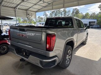 Used 2025 GMC Sierra 1500 SLT video 3