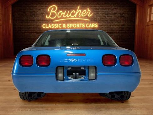 Used 1991 Chevrolet Corvette Coupe RWD image 4