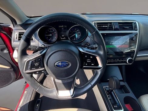 Used 2019 Subaru Outback 2.5i Limited AWD/4WD image 8