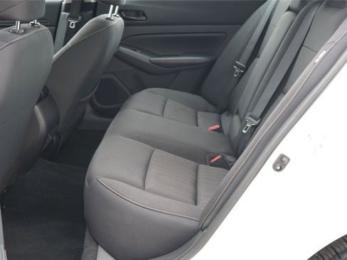 Used 2024 Nissan Altima 2.5 SV FWD image 23