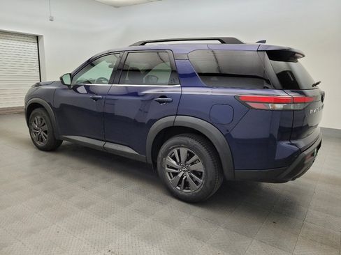 Used 2022 Nissan Pathfinder SV AWD/4WD image 3