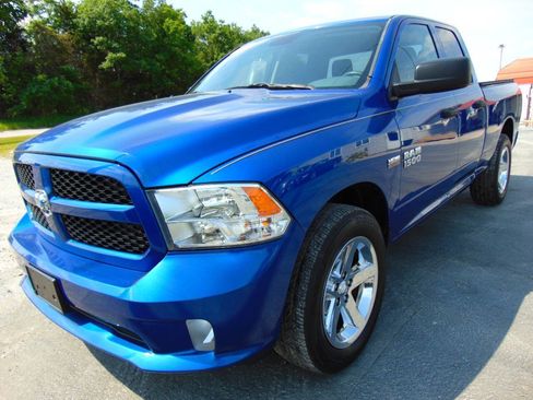 Used 2017 RAM 1500 Express w/ Express Value Package AWD/4WD image 5