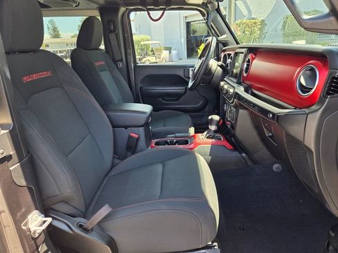Certified 2022 Jeep Wrangler Rubicon AWD/4WD image 19