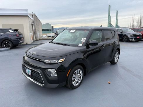 Certified 2021 Kia Soul LX image 4