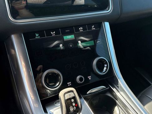 Used 2021 Land Rover Range Rover Sport HST image 19