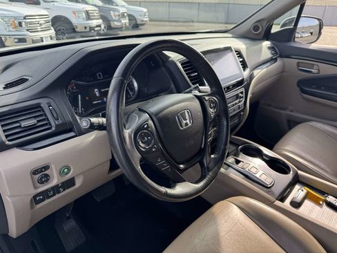 Used 2016 Honda Pilot Touring image 27