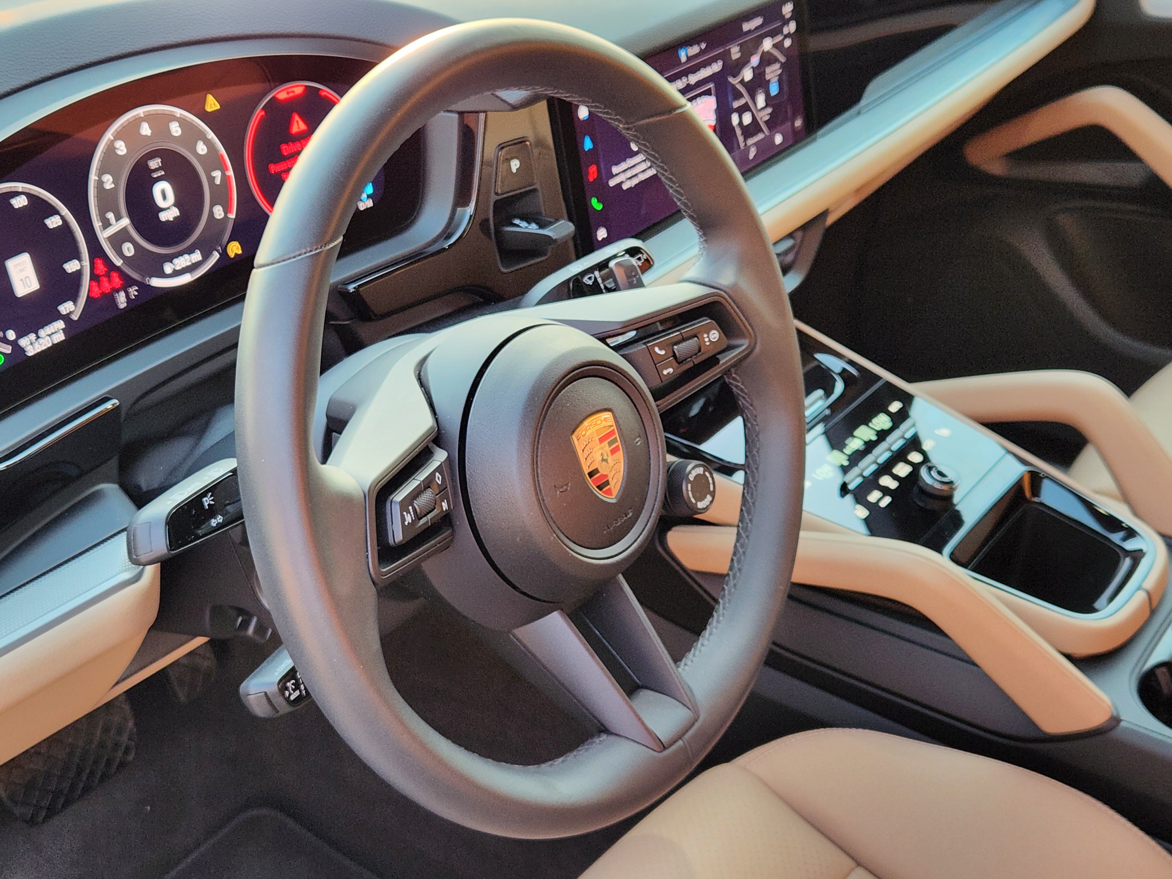 Certified 2026 Porsche Cayenne AWD/4WD image 4