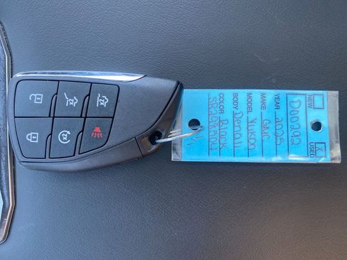 Used 2025 GMC Yukon Denali w/ Sun & Power Step Package image 17