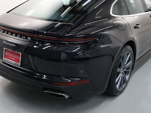 Used 2025 Porsche Panamera image 61
