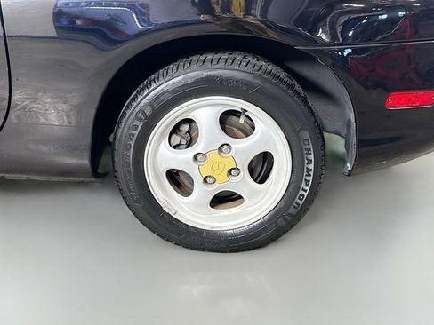 Used 1999 MAZDA MX-5 Miata RWD image 27