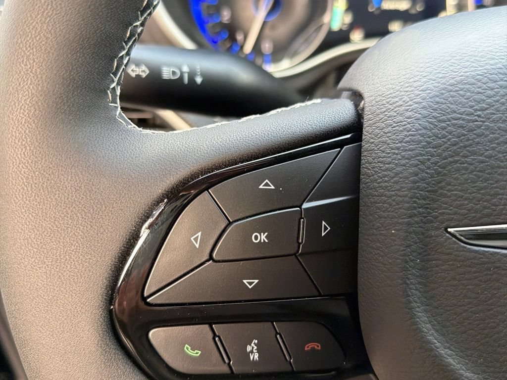 New 2026 Chrysler Pacifica Select w/ S Appearance Package FWD image 16