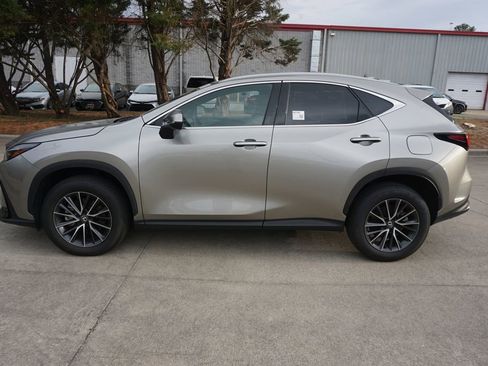 Used 2024 Lexus NX 250 FWD image 20