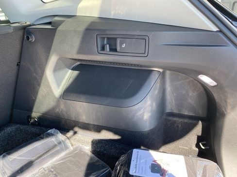 New 2025 Volkswagen Tiguan S image 60