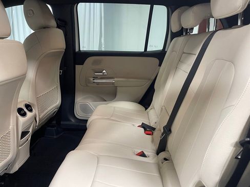 Used 2026 Mercedes-Benz GLB 250 4MATIC image 25