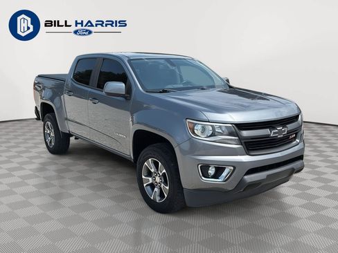 Used 2018 Chevrolet Colorado Z71 AWD/4WD image 3