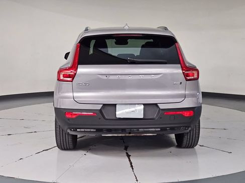 Certified 2026 Volvo XC40 B5 Plus AWD/4WD image 10
