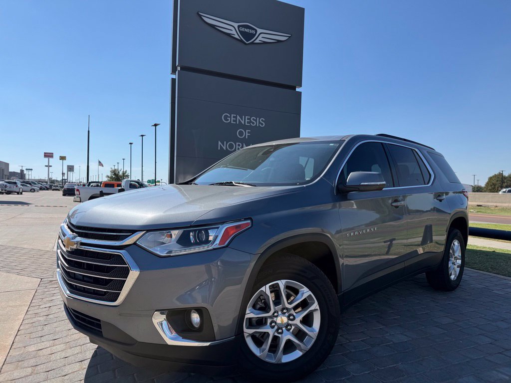 Used 2021 Chevrolet Traverse LT FWD image 1